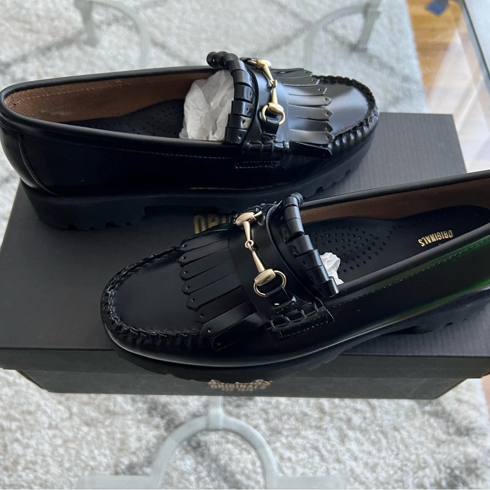Brand new G.H.BASS Loafers size 6